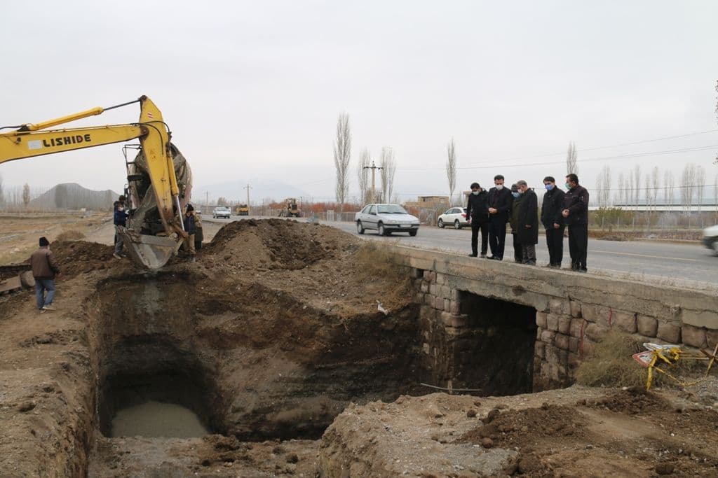 بازدید فرماندار شهرستان خوی از روند طرح تعریض محور خوی- سلماس