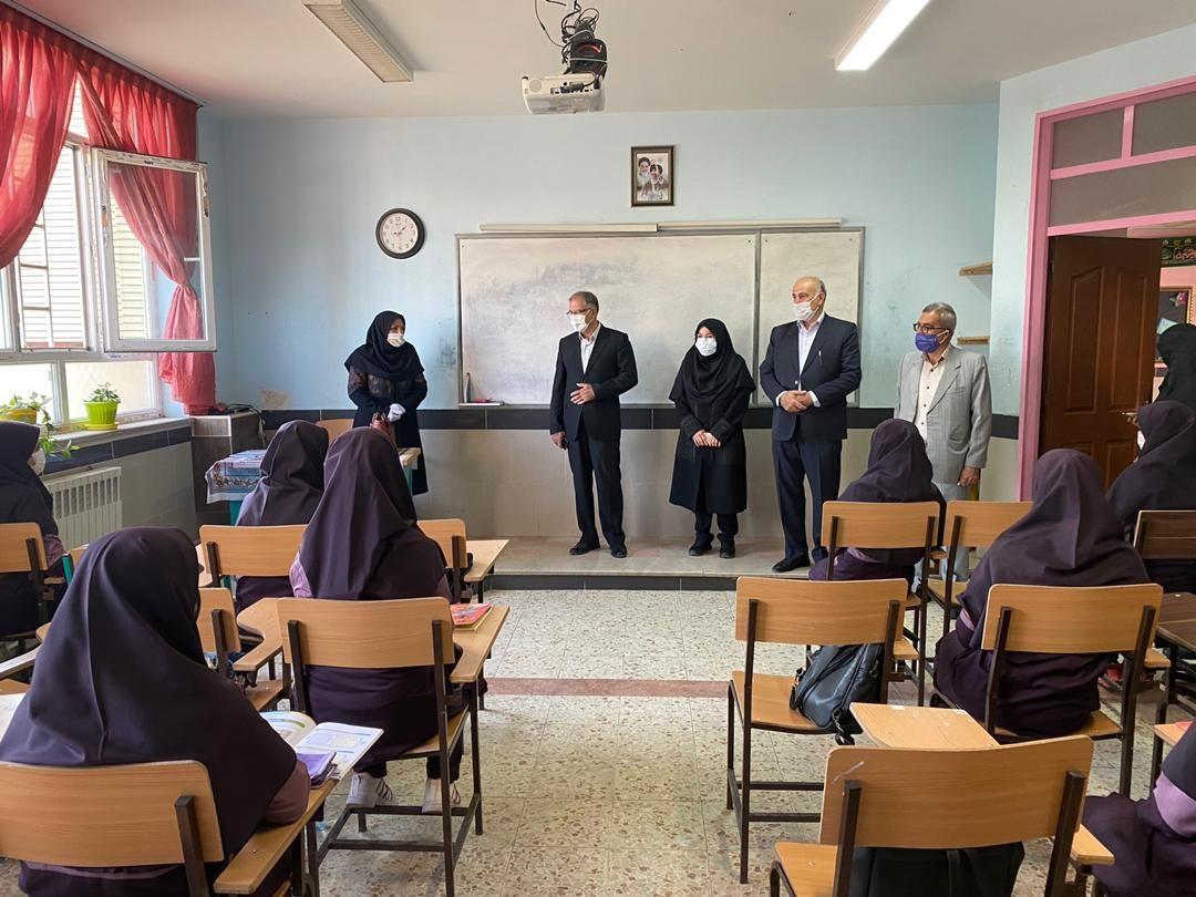 بازدید فرماندار شهرستان خوی از مدارس