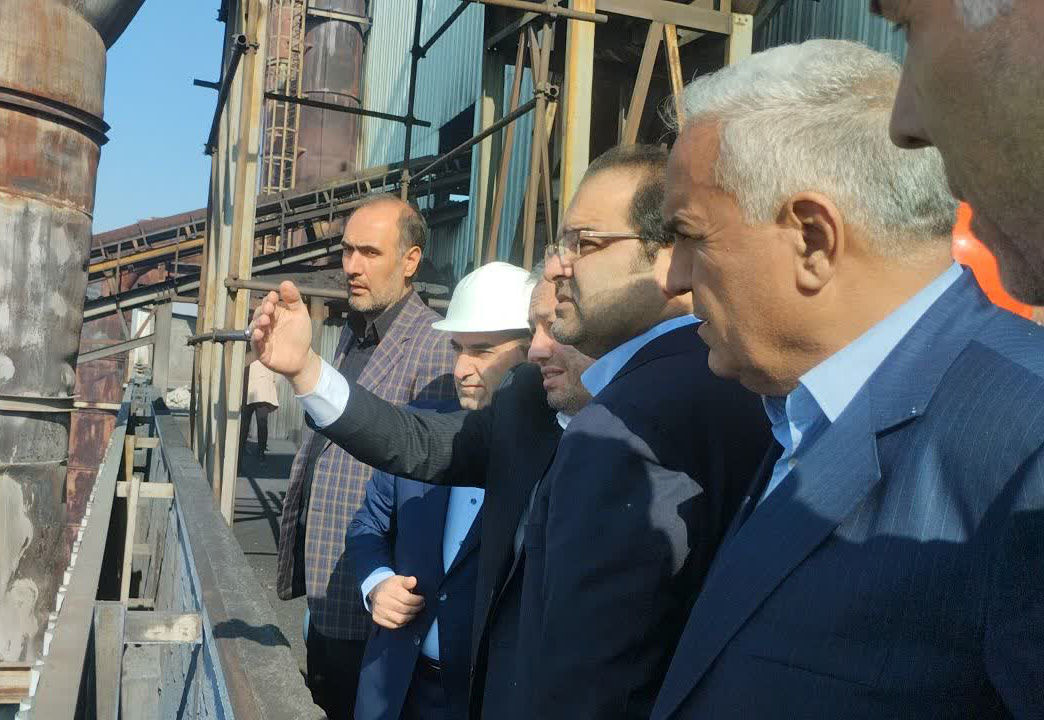 بازدید معاون وزارت صمت از واحدهای تولیدی شهرستان خوی