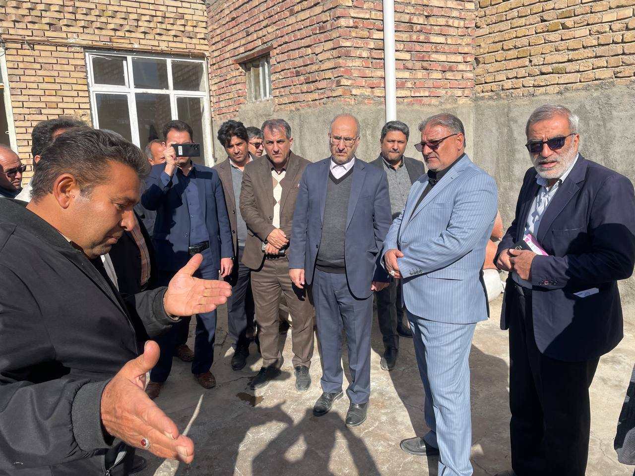 بررسی روند خدمات رسانی دستگاههای اجرایی خوی
