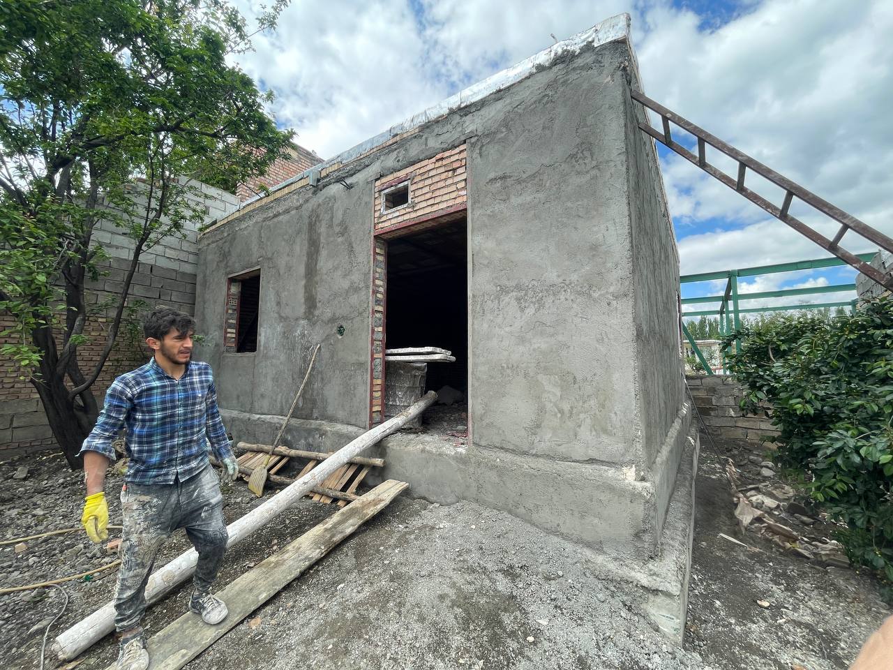 مدیریت انقلابی و بازسازی جهادی مناطق زلزله زده زده روستای زاویه حسن خان
