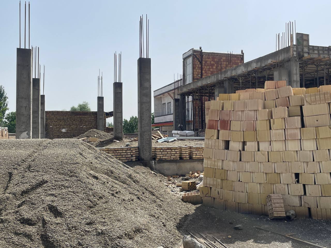 مدیریت انقلابی و بازسازی جهادی مناطق زلزله زده روستای وار