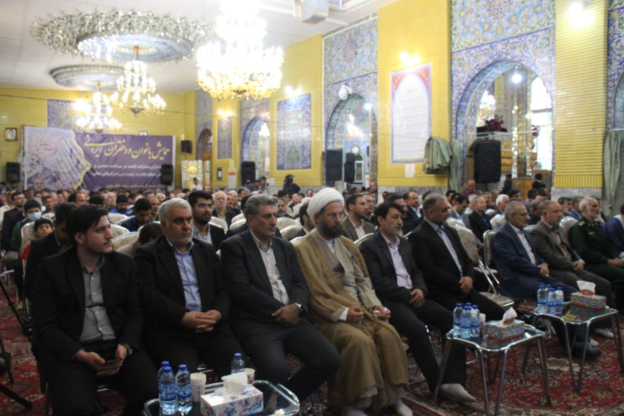 برگزاری همایش بانوان و دختران ایرانی در خوی
