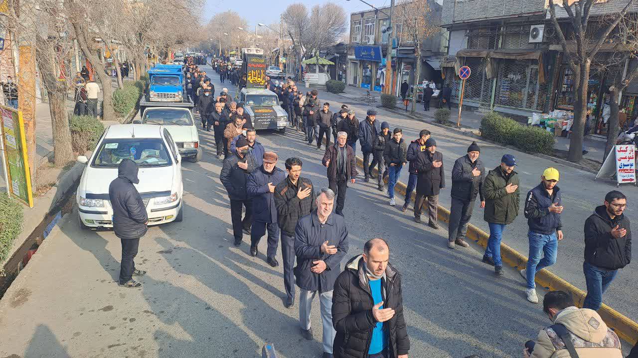 عزاداری خیابانی مردم خوی در سوگ شهادت حضرت فاطمه زهرا (س)