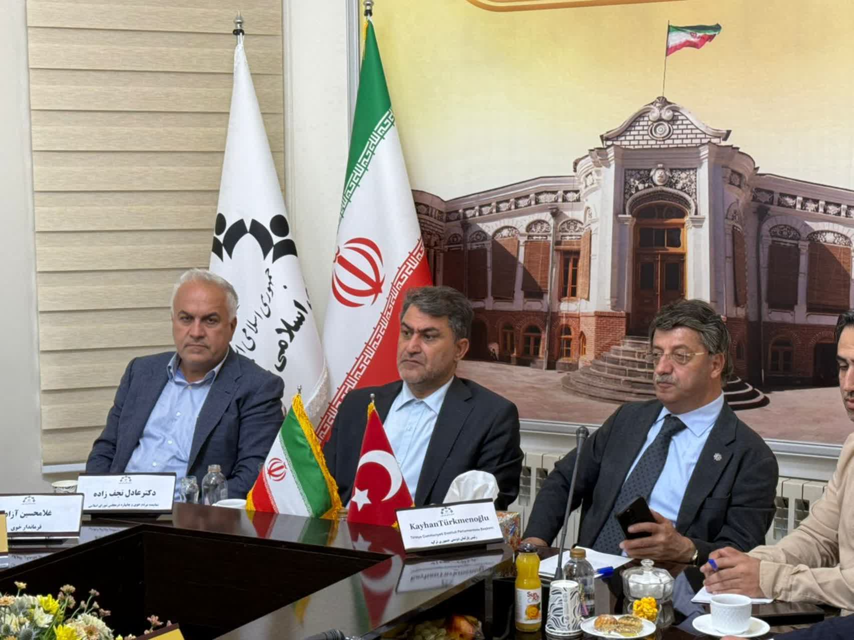 لزوم گسترش تعاملات مرزی و تقویت همکاری‌های ایران و ترکیه در اولویت ماستلزوم گسترش تعاملات مرزی و تقویت همکاری‌های ایران و ترکیه در اولویت ماست