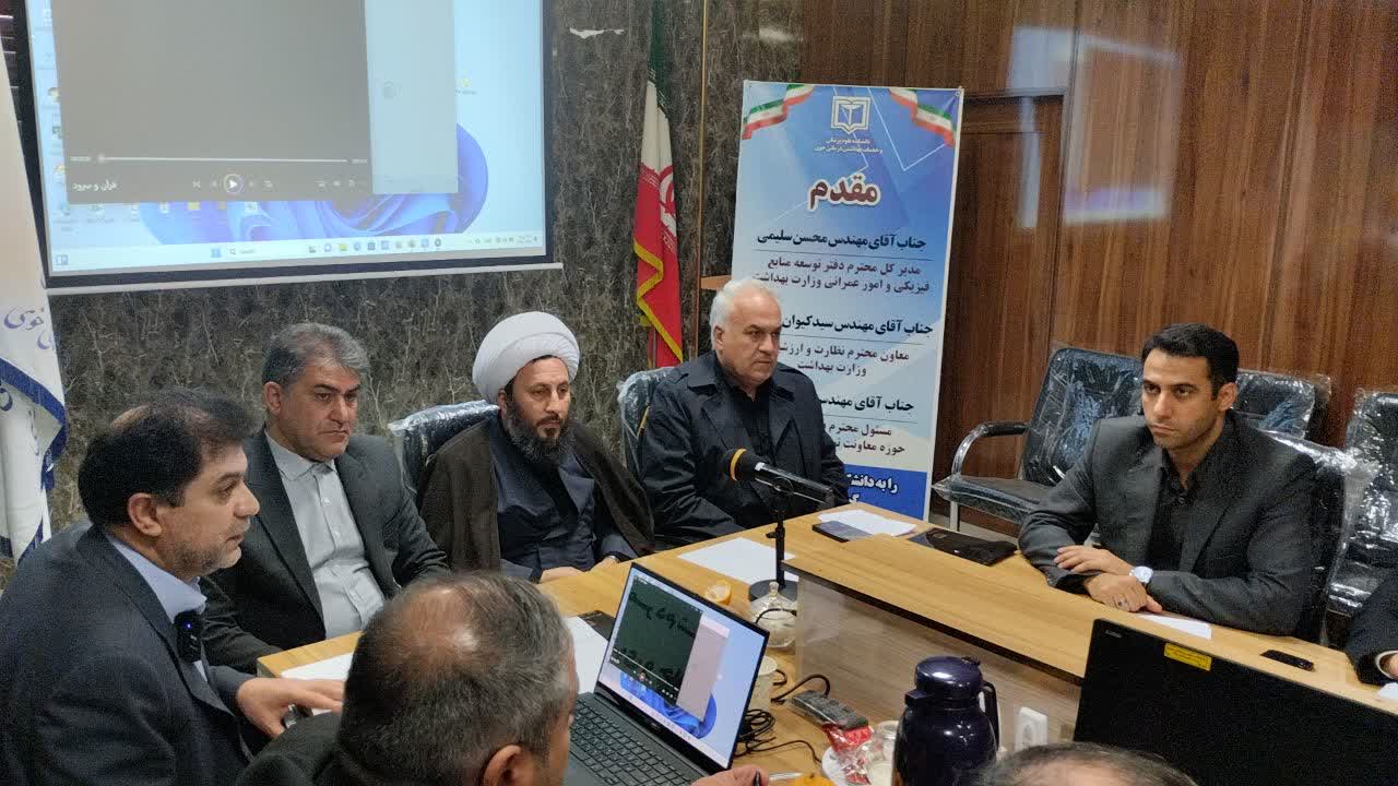 تاکید فرماندار خوی بر توسعه سلامت و توجه ویژه وزارت بهداشت به پروژههای عمرانی حوزه درمان