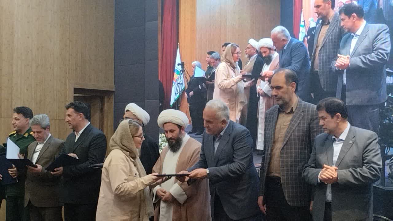 پرستاران؛ فرشتگان زمینی سلامت و تسکینبخش آلام مردم