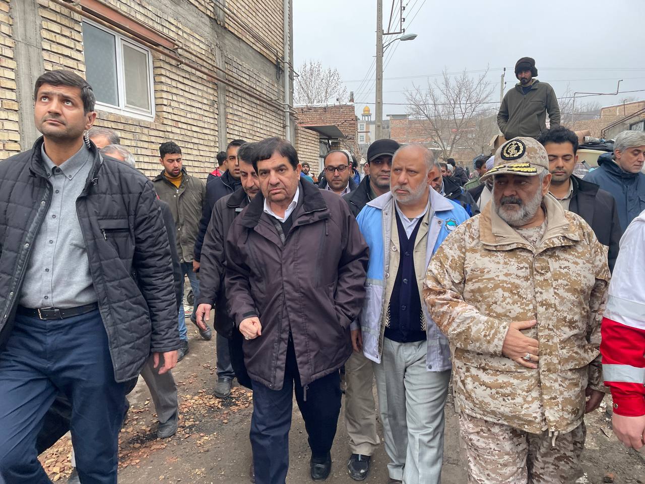 آلبوم تصویری/ حضور معاون اول رییس جمهور در مناطق زلزله زده خوی