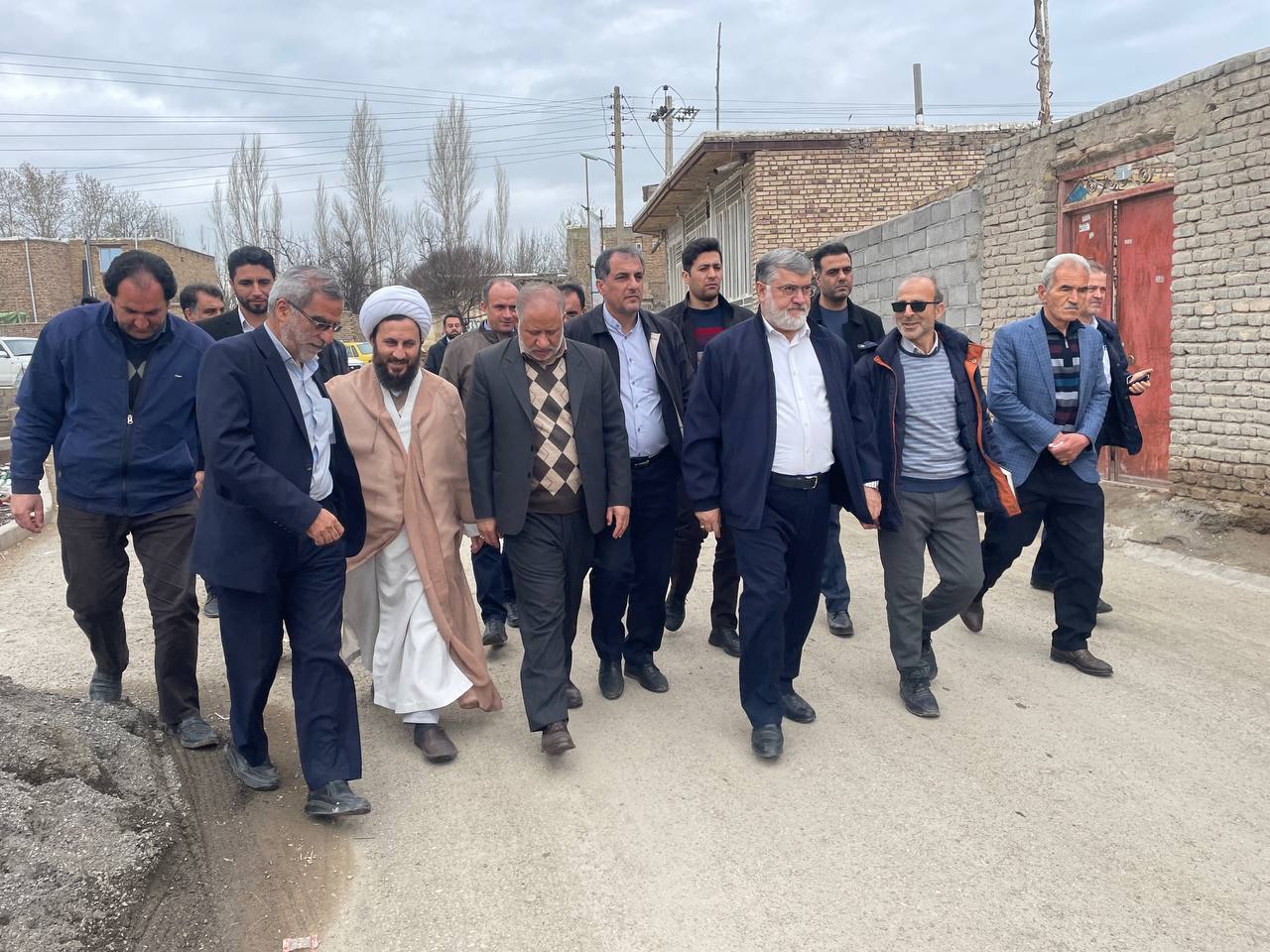بازدید میدانی استاندار آذربایجانغربی از روند بازسازی مناطق زلزلهزده روستای پیر موسی