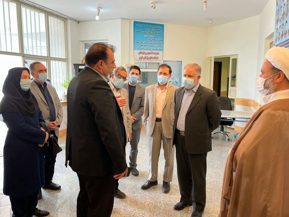 بازدید فرماندار شهرستان خوی از خوابگاه دانشجویی دانشکده پرستاری خوی
