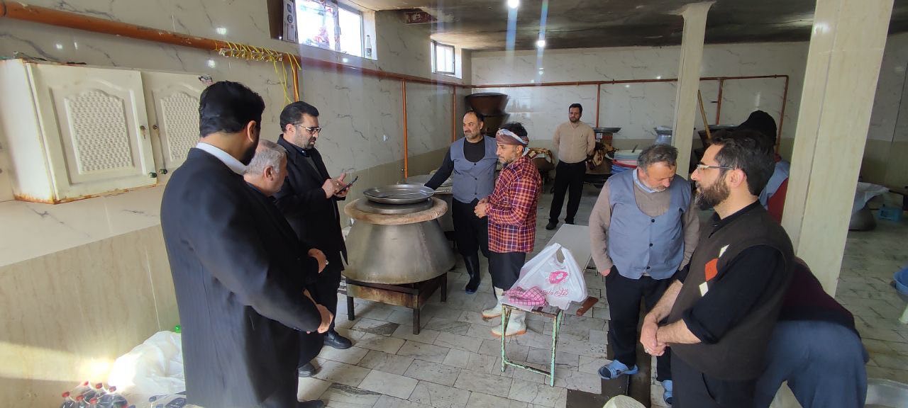 آلبوم تصویری/ بازدید معاون برنامه ریزی و توسعه فرماندار خوی از موکب های استان مرکزی در مناطق زلزله زده خوی.