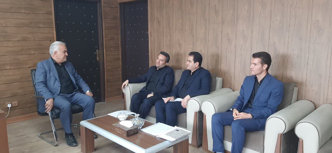 دیدار مدیرکل بنیاد مسکن با فرماندار خوی