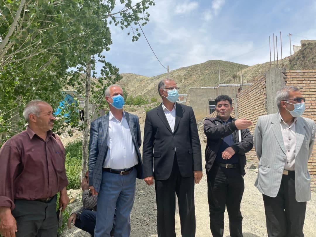بازدید فرماندار ویژه شهرستان خوی از پروژه های عمرانی و مناطق زلزله زده بخش قطور