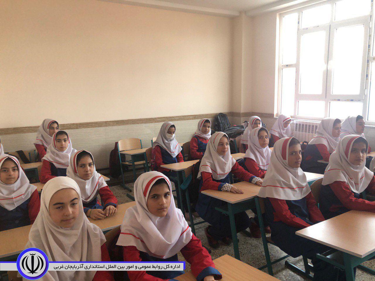 در دهمین روز از دهه فجر: افتتاح مدرسه 6 کلاسه دخترانه در منطقه تخته پل با حضور فرماندار شهرستان خوی