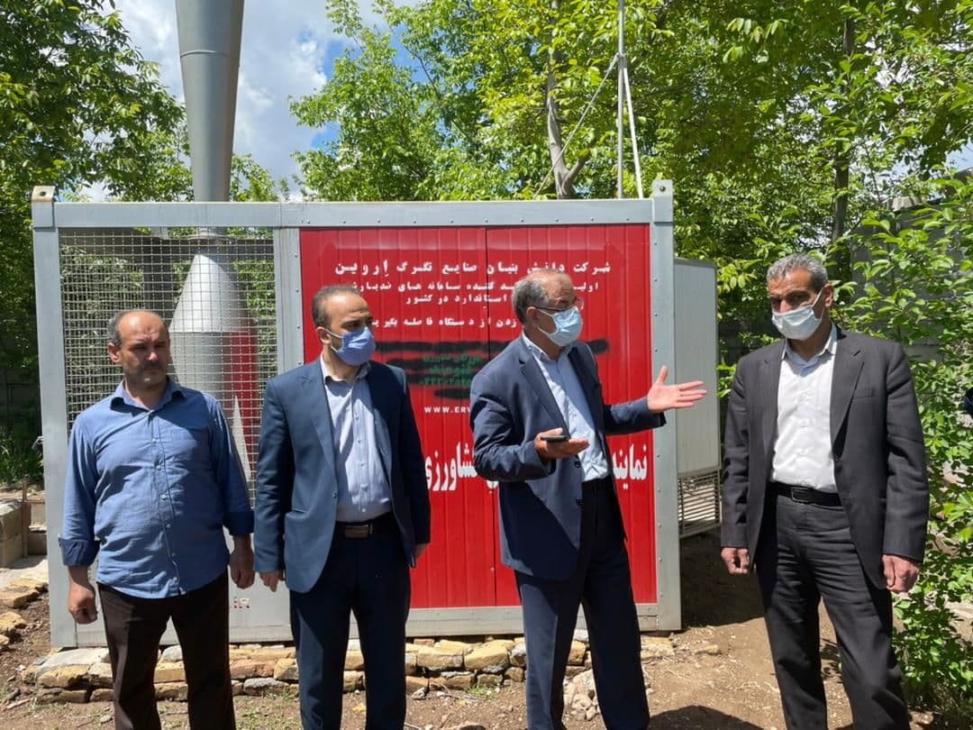 تاکید حسین عباسی فرماندار ویژه شهرستان خوی بر استفاده از سامانه های ضد تگرگ در بازدید میدانی از زمین های کشاورزی بخش فیرورق برای پیشگیری از خسارات تگرگ
