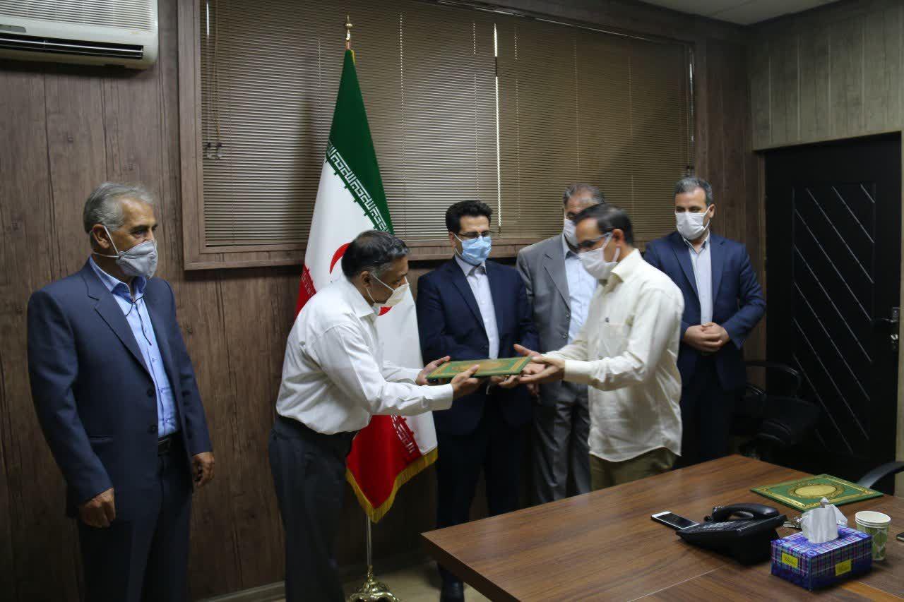 تجلیل سرپرست فرمانداری شهرستان خوی از آزادگان بمناسبت 26 مرداد سالروز بازگشت آزادگان سرافراز به میهن اسلامی