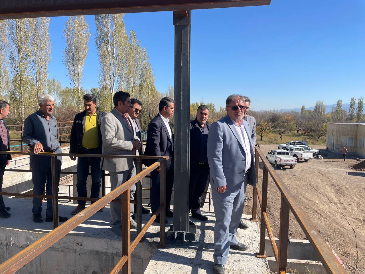 بررسی مسایل و مشکلات روستای وار
