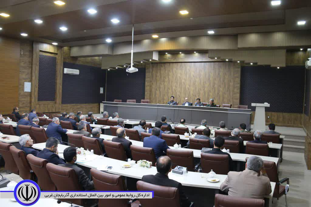 برگزاری جلسه ستاد هماهنگی هفته دفاع مقدس با حضور فرماندار شهرستان خوی