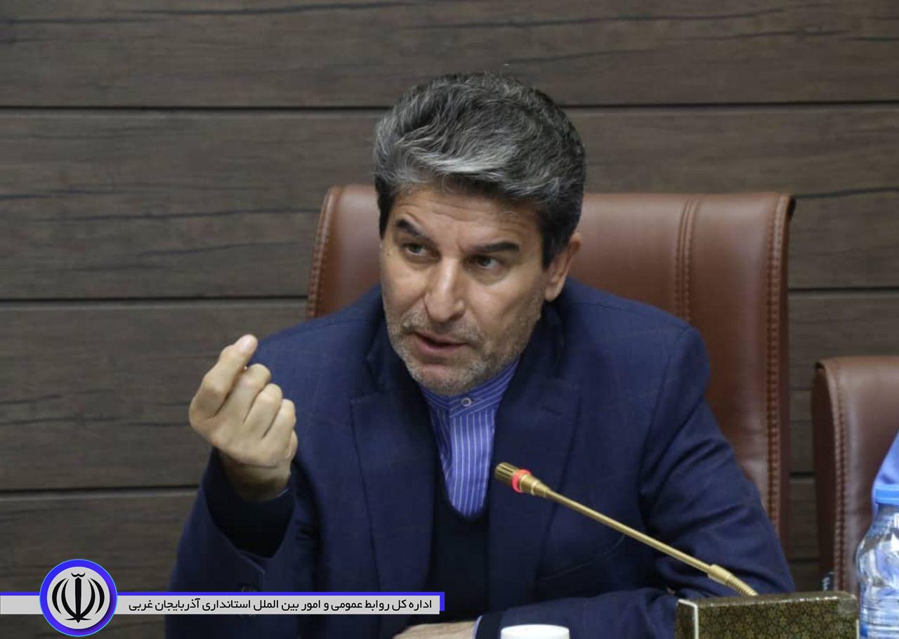 استاندار آذربایجان غربی: با وجود تلاشهای خوب انجام گرفته ولی خدمات رسانی به زلزله زدگان هنوز تمام نشده است/ خسارت اماکن روستایی از محل بیمه تا پیش از پایان سال پرداخت می شود