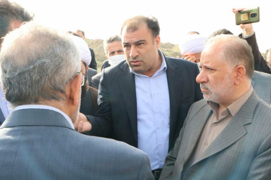 بازدید معاون پارلمانی رئیس جمهور از بیمارستان آیت الله خویی