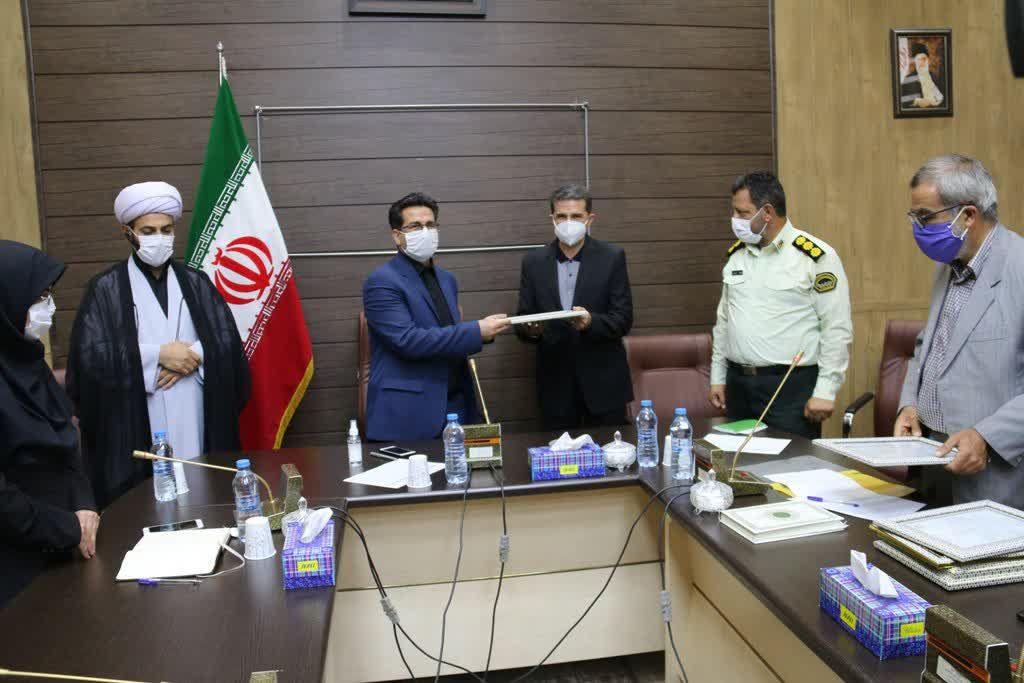 تجلیل سرپرست فرمانداری شهرستان خوی از پزشکان بمناسبت روز پزشک