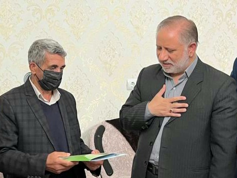 دیدار فرماندار خوی با خانواده های معظم شهداء و ایثارگران
