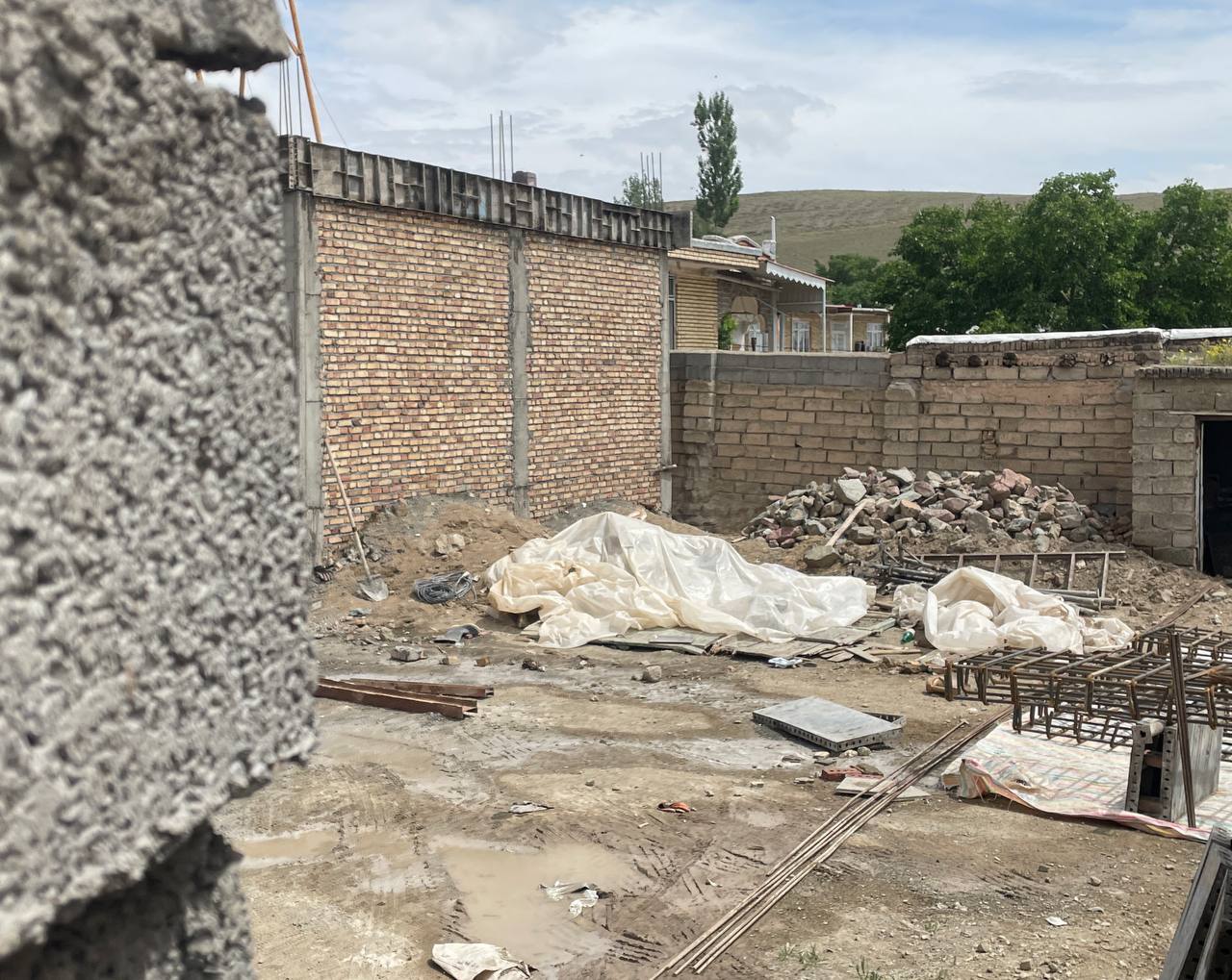 مدیریت انقلابی و بازسازی جهادی مناطق زلزله زده روستای قشلاق