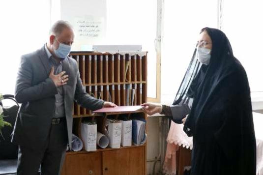 حضور فرماندار ویژه شهرستان خوی در مدارس به مناسبت روز معلم