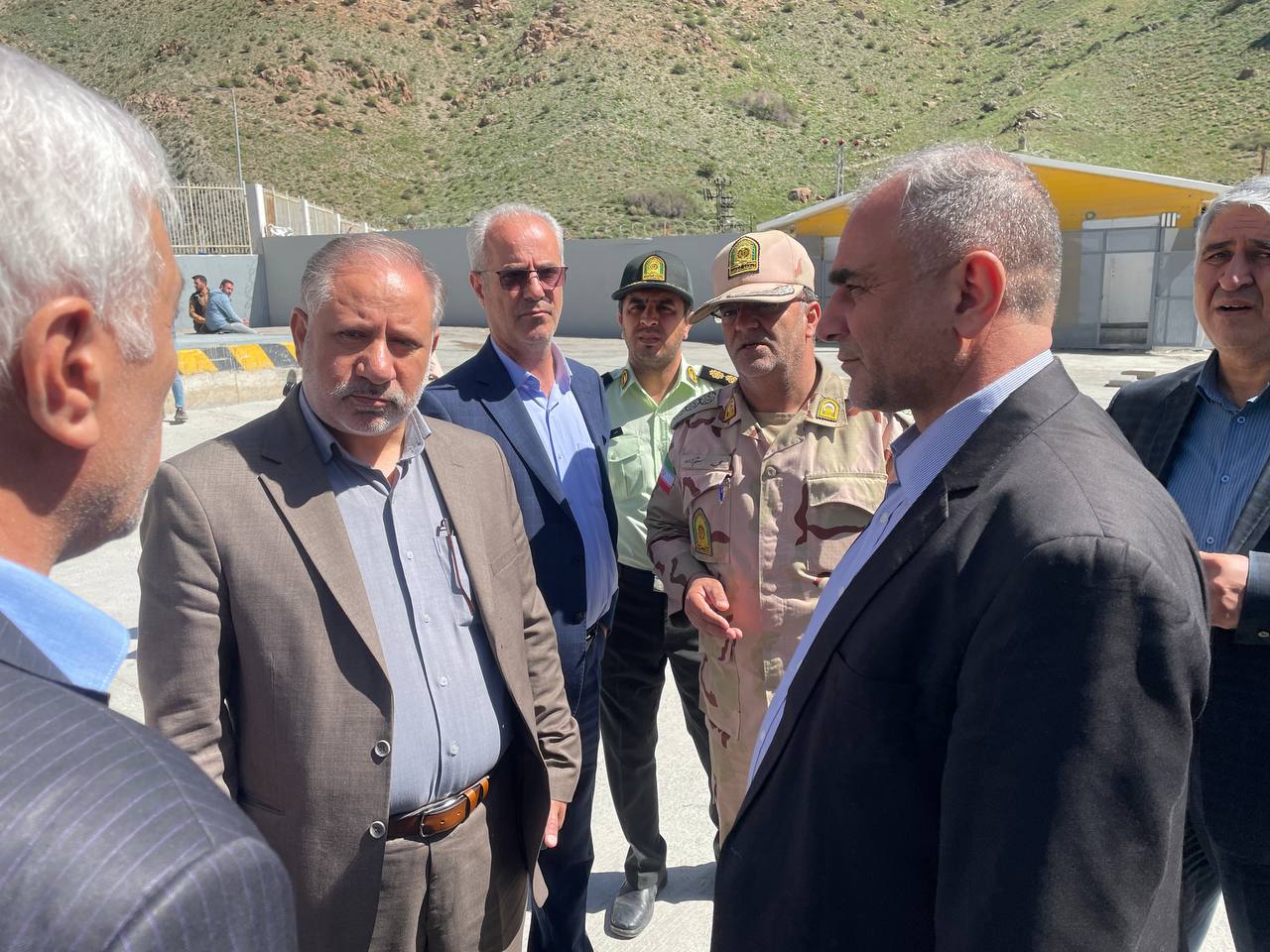 آلبوم تصویری/ بازدید معاون امنیتی و انتظامی استاندار آذربایجان غربی و فرماندار ویژه خوی از پایانه مرز رازی