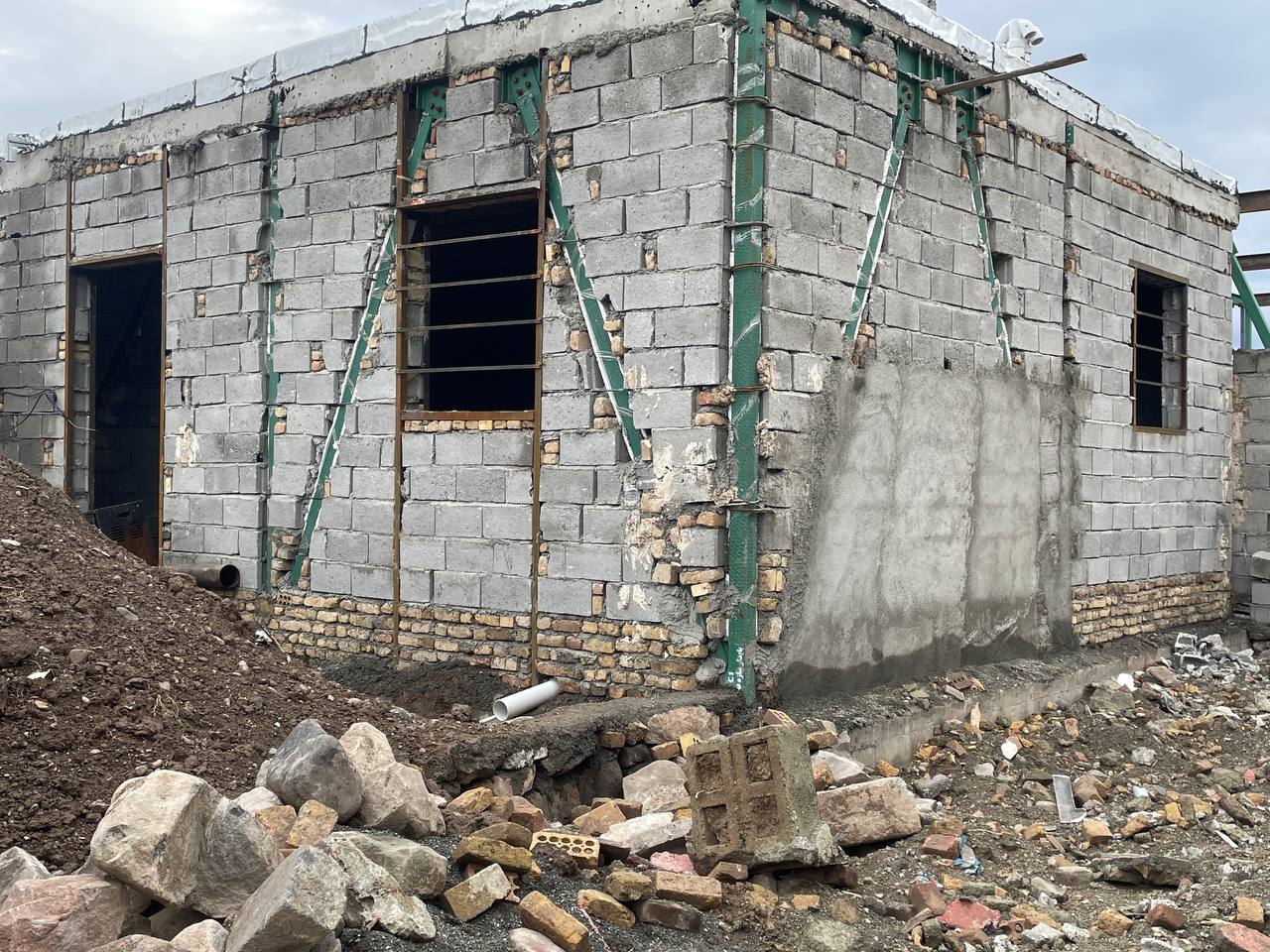 مدیریت انقلابی و بازسازی جهادی مناطق زلزله زده روستای امام کندی