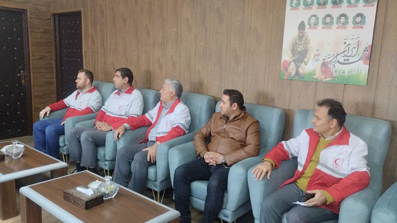 استاندار آذربایجان‌غربی به انتشار برخی اخبار نادرست درباره موضوعات مختلف اشاره کرده و افزود: اجرای سیستم شفاف و مطمئن رسانه‌ای و اجتماعی، جامعه را در برابر اخبار جعلی مصون می‌سازد.