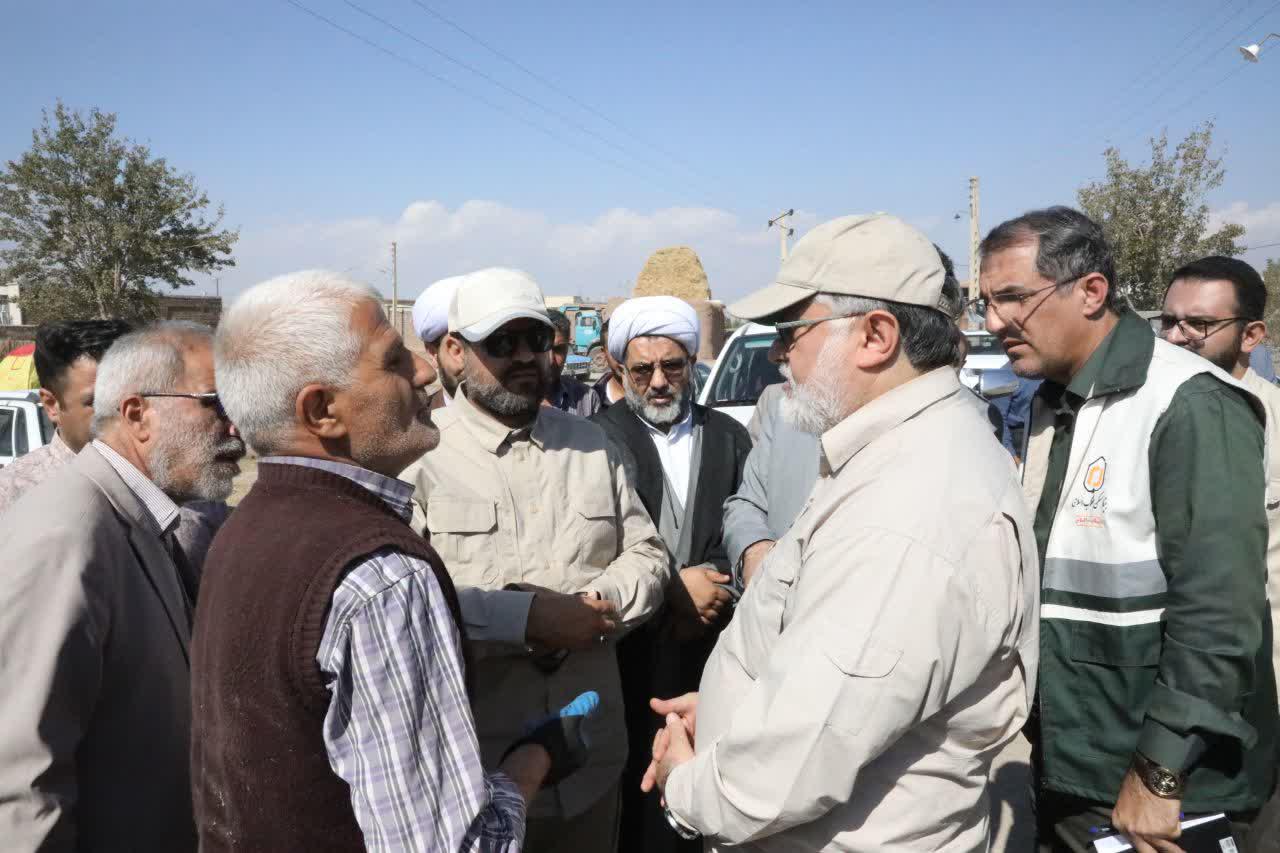 بازدید میدانی استاندار آذربایجان غربی از روند آواربردای مناطق زلزله زده خوی
