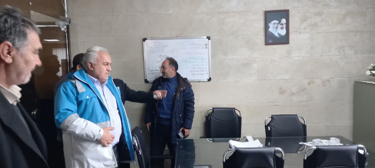 فرماندار خوی از شرکت آب و فاضلاب این شهرستان بازدید کرد