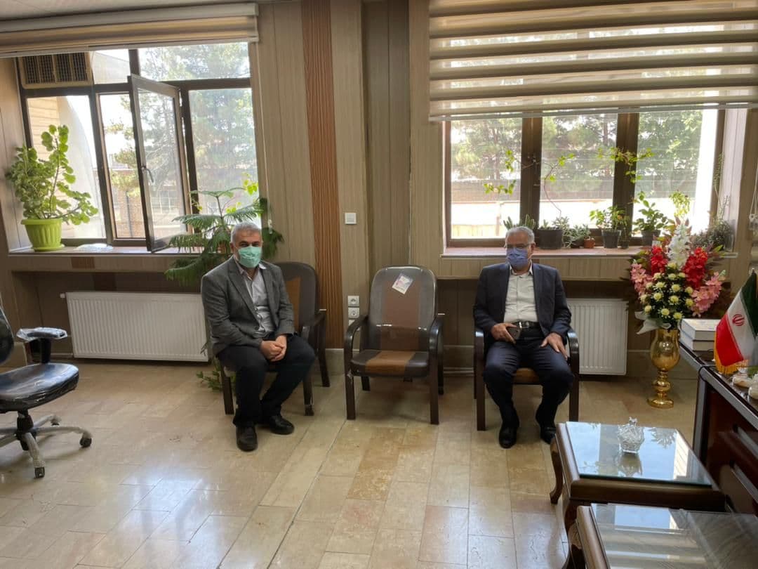 بازدید سرزده فرماندار ویژه شهرستان خوی از ادارات منابع طبیعی و آبخیزداری و تعاون، کار و رفاه اجتماعی