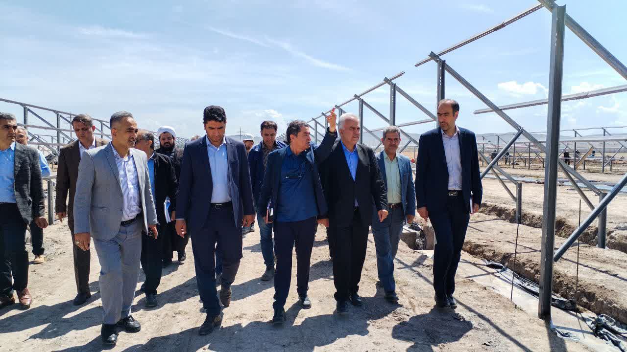 بازدید سرپرست فرمانداری از روند فعالیت کارخانه سیمان آذر آبادگان خوی