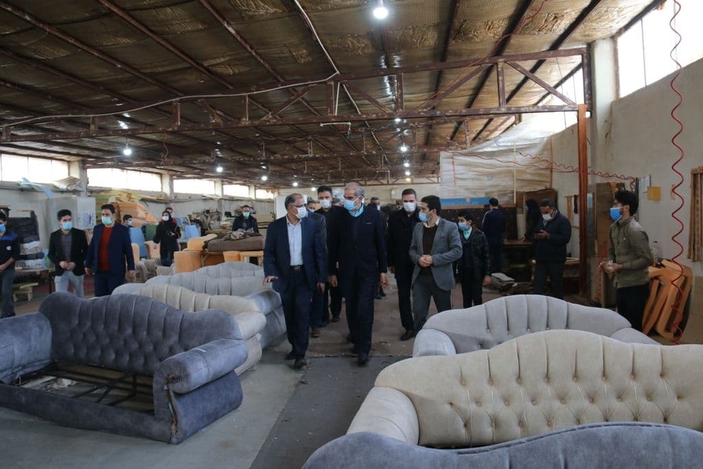 بازدید معاون هماهنگی امور اقتصادی استاندار آذربایجان غربی و فرماندار ویژه شهرستان خوی از واحدهای مستقر در شهرک صنعتی