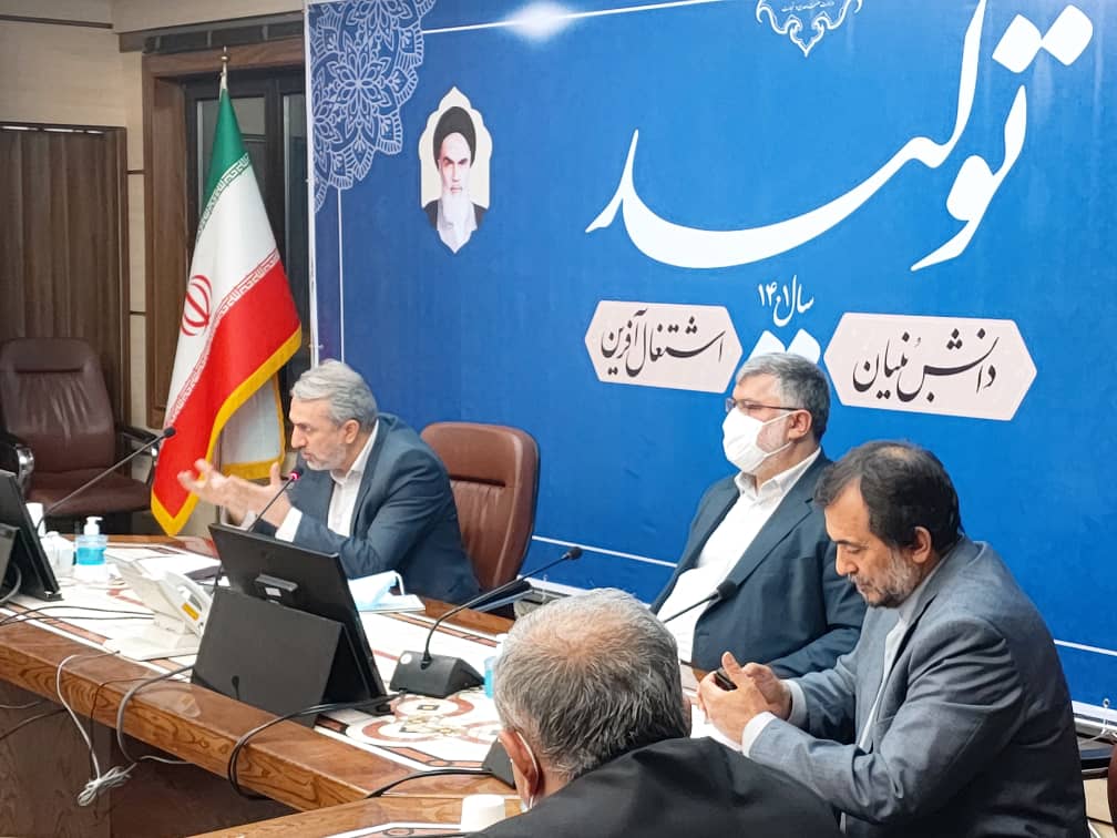 نشست مشترک استاندار، اعضای مجمع نمایندگان استان و جمعی از مدیران استانی با وزیر صنعت، معدن و تجارت،