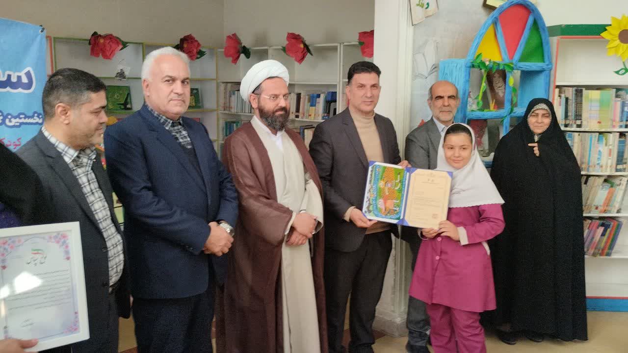 100 عنوان کتاب حسی و لمسی برای کودکان نابینا و کمبینا در خوی عرضه شد