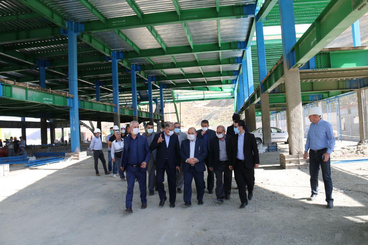 بازدید معاون سیاسی، امنیتی و اجتماعی استاندار آذربایجان غربی و فرماندار شهرستان خوی از روند احداث پایانه مرزی رازی