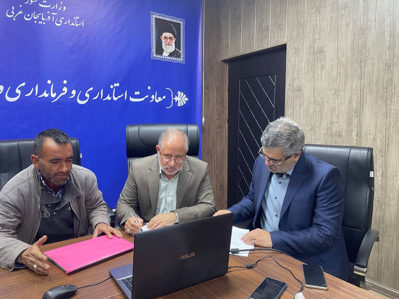 آلبوم تصویری / ملاقات مردمی استاندار آذربایجان غربی با تعدادی از اهالی شریف خوی