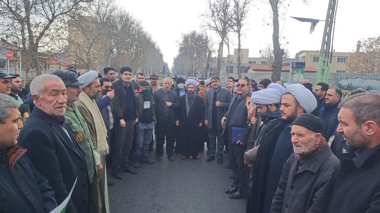 راهپیمایی مردم خوی در محکومیت نشریه فرانسوی