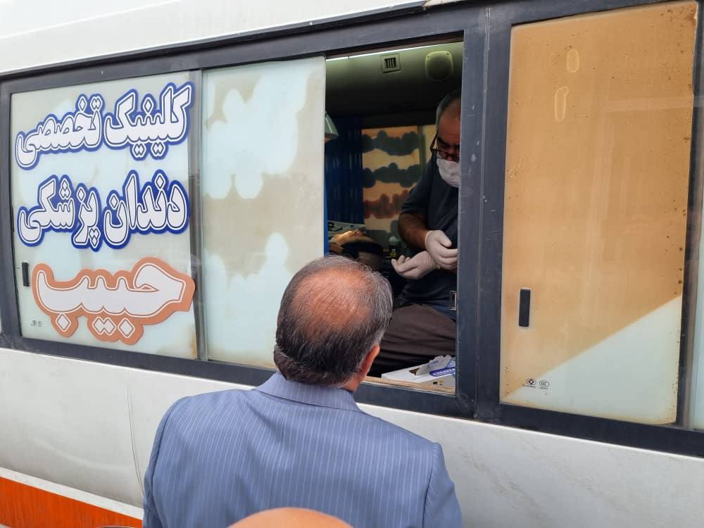 دیدار فرماندار خوی با گروه جهادی درمانی و داندانپزشکی استان تهران مستقر در روستای ممش خان