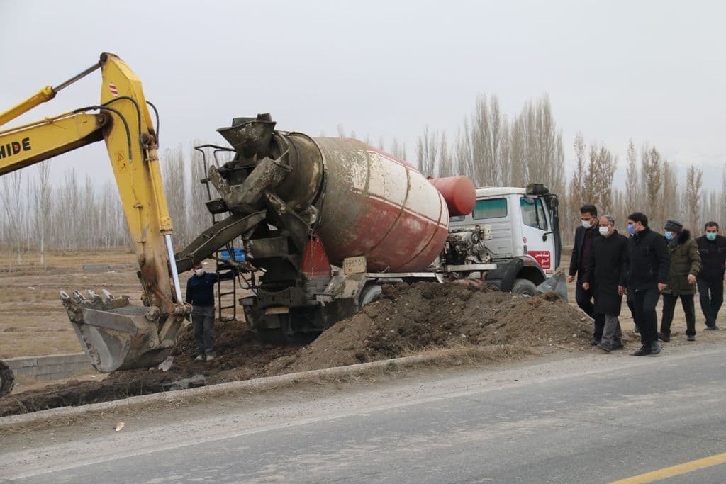 بازدید فرماندار شهرستان خوی از روند طرح تعریض محور خوی- سلماس
