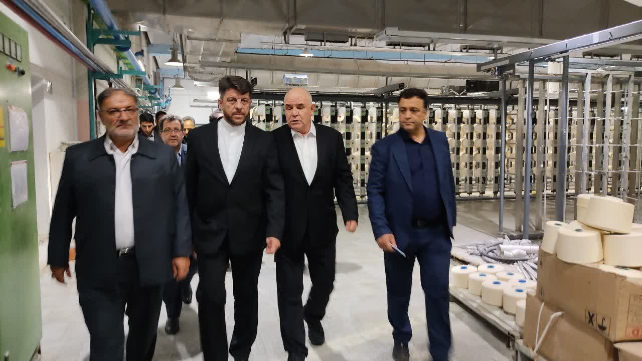 بازدید معاون وزیر کار از کارخانجات نساجی خوی