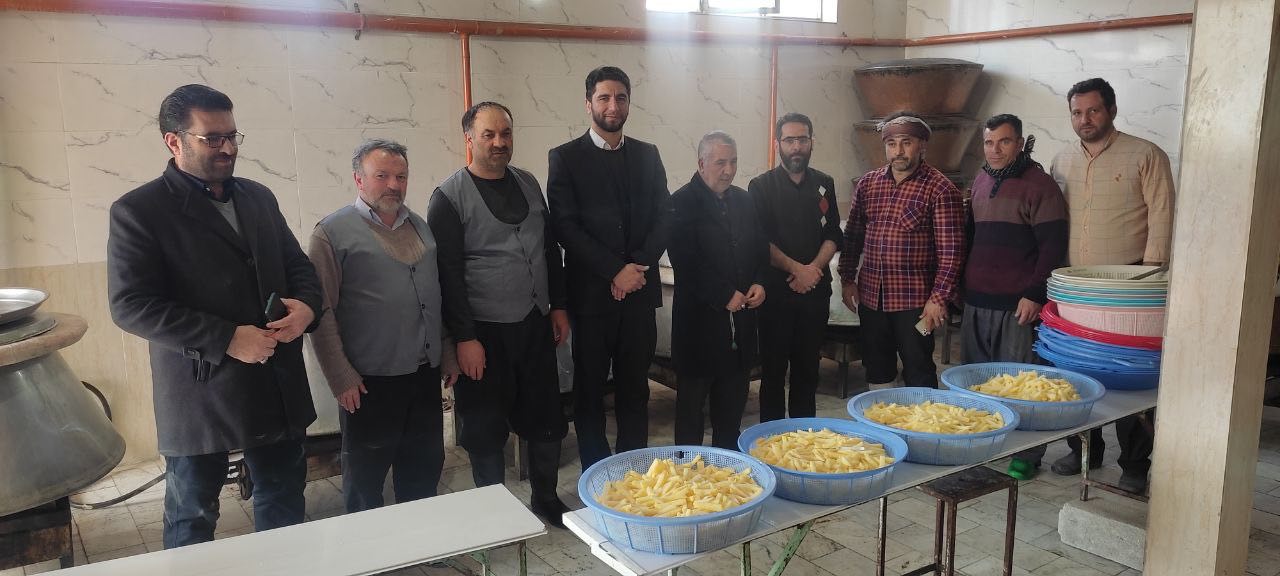 آلبوم تصویری/ بازدید معاون برنامه ریزی و توسعه فرماندار خوی از موکب های استان مرکزی در مناطق زلزله زده خوی.