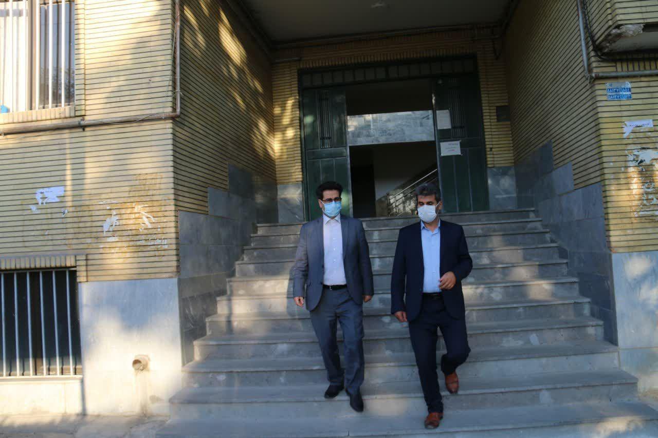 بازدید سرزده سرپرست معاونت استانداری و فرمانداری ویژه شهرستان خوی از ادارات