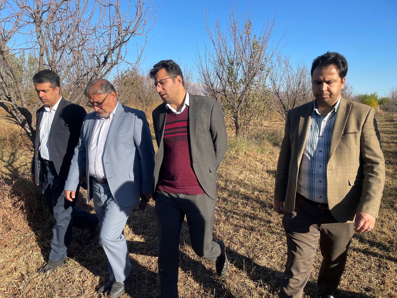 بررسی مسایل و مشکلات روستای گوهران