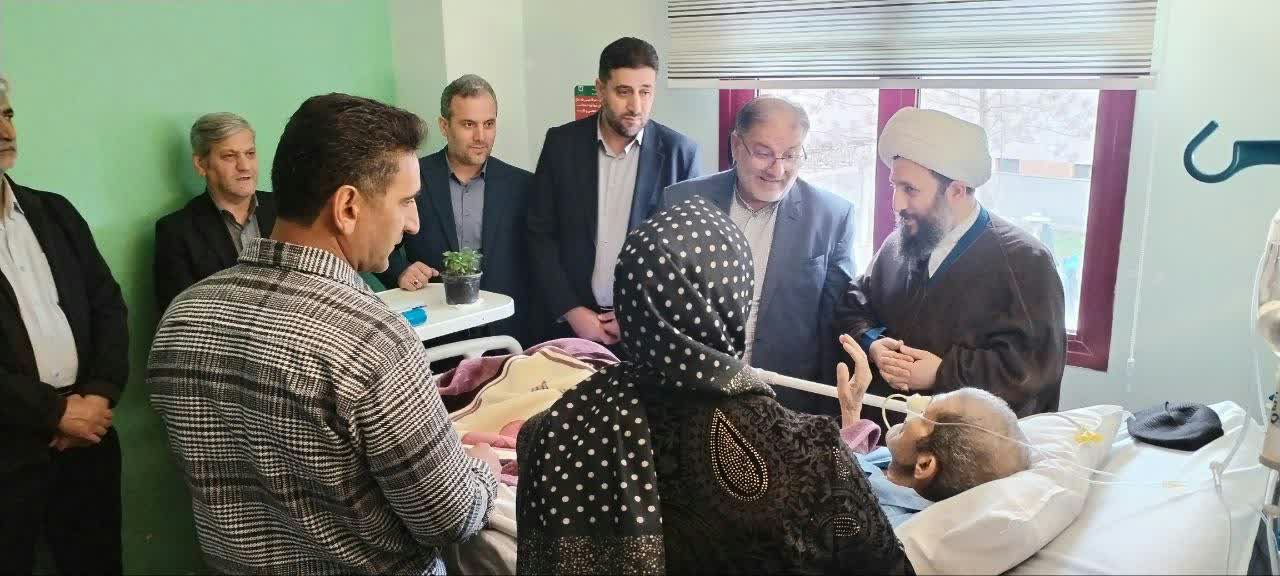 دیدار و عیادت مسولین شهرستان خوی با پدر معظم شهید جابر علی پناهی