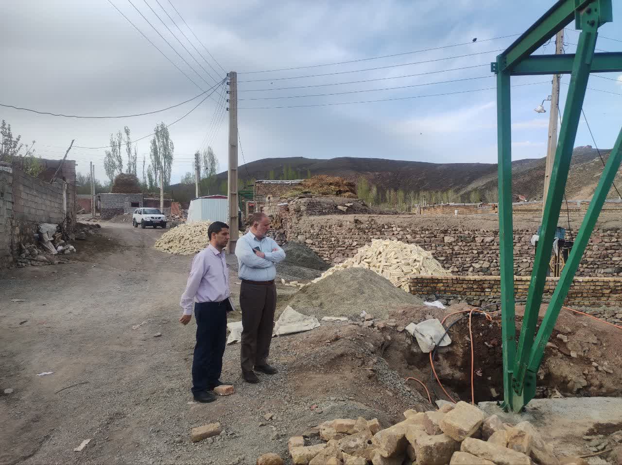 بازدید میدانی فرماندار خوی از روستاهای قریس، زاویه حسن خان و شهر فیرورق.