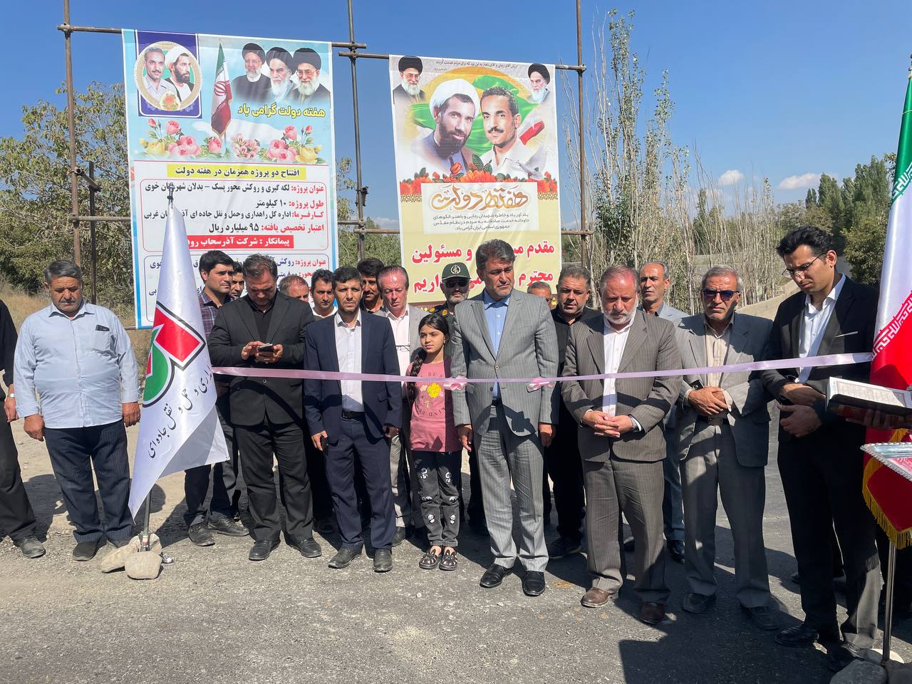 8 طرح عمرانی، خدماتی و تولیدی در خوی افتتاح شد